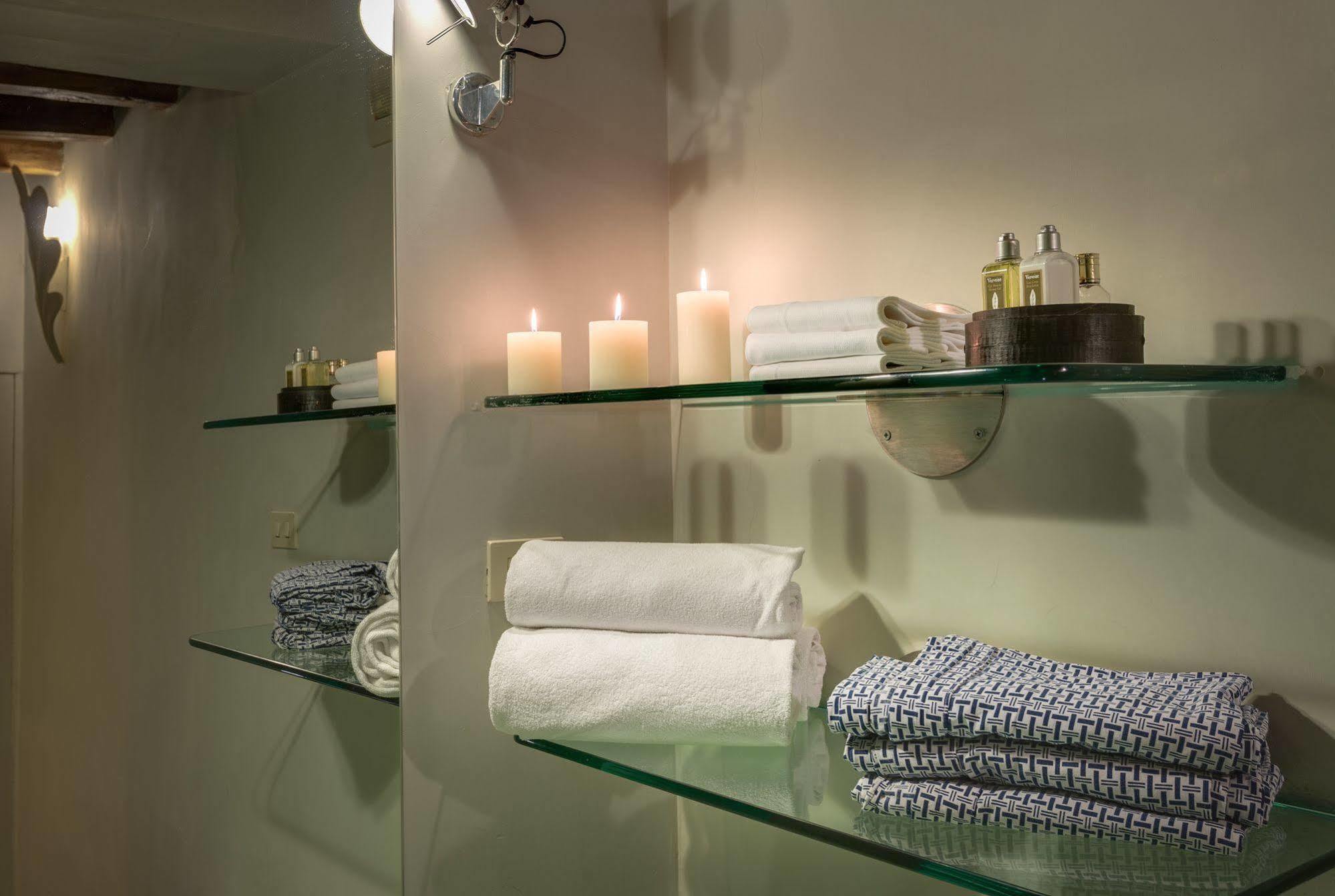 Casa Heberart Guest House Sistina Rzym Zewnętrze zdjęcie